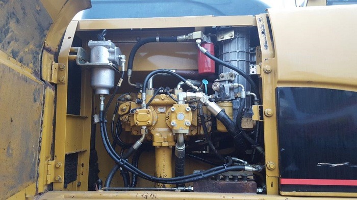 解密卡特挖掘機發(fā)動機問題:啟動困難、失去動力及異常噪音的專業(yè)解決方案