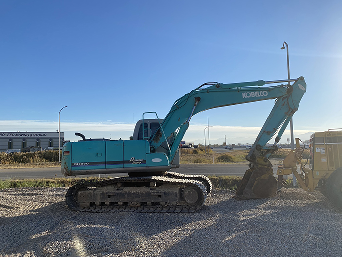 神鋼挖掘機(jī)發(fā)動機(jī)維修保養(yǎng)服務(wù)，專業(yè)售后解決方案